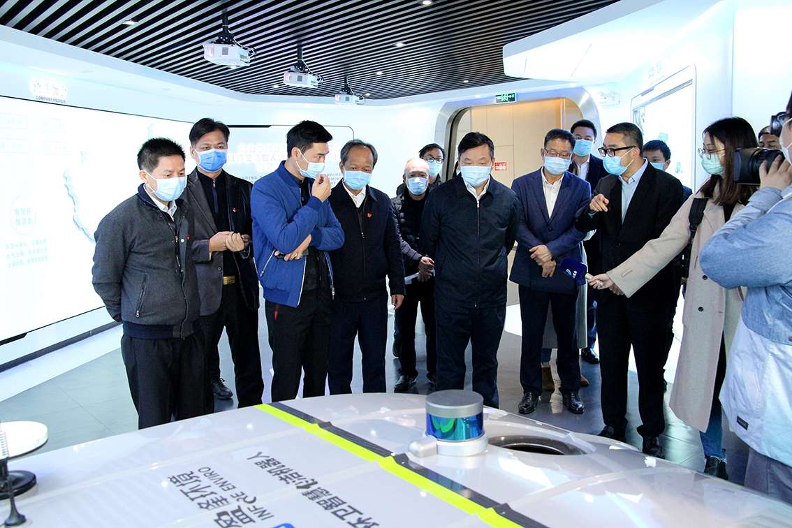 佛山市市长朱伟率队视察指导zoty中欧体育官方网站环境复工抗疫工作，多款环卫消毒设备助力全国抗疫获赞！